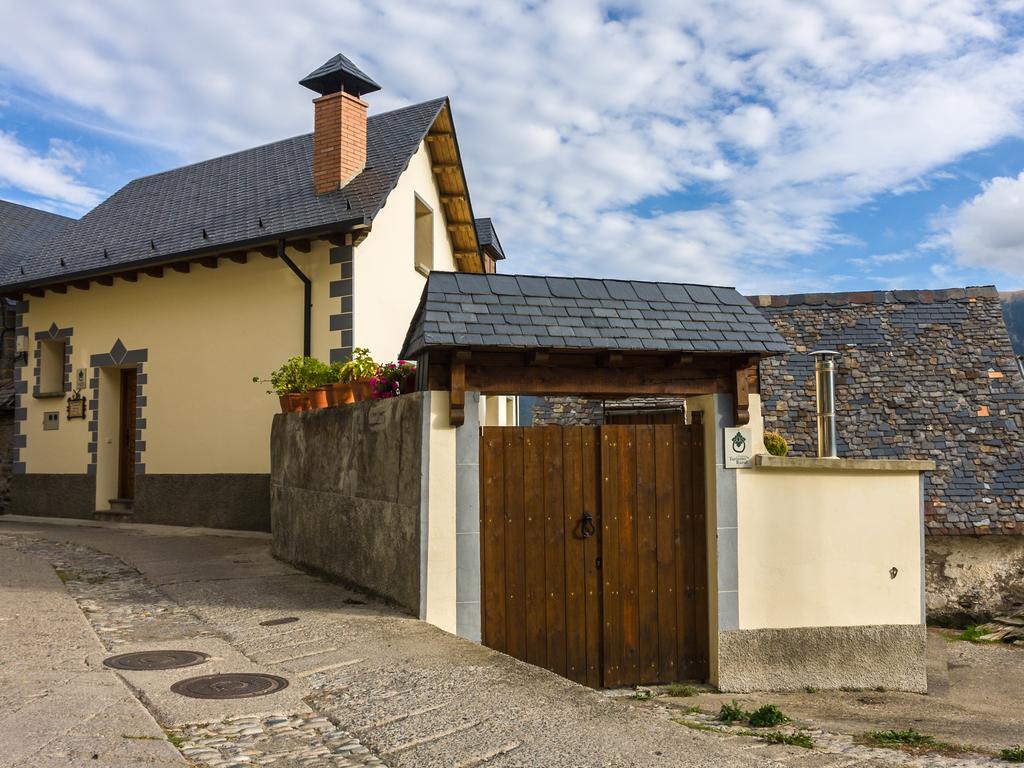 Apartment Casa Blas Gistaín Værelse billede